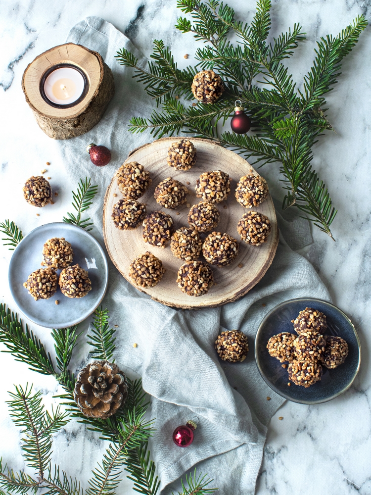 Biscuits sapins de Noël au thé matcha pour 4 personnes - Recettes - Elle
